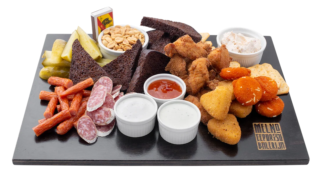 Uzkodu plate